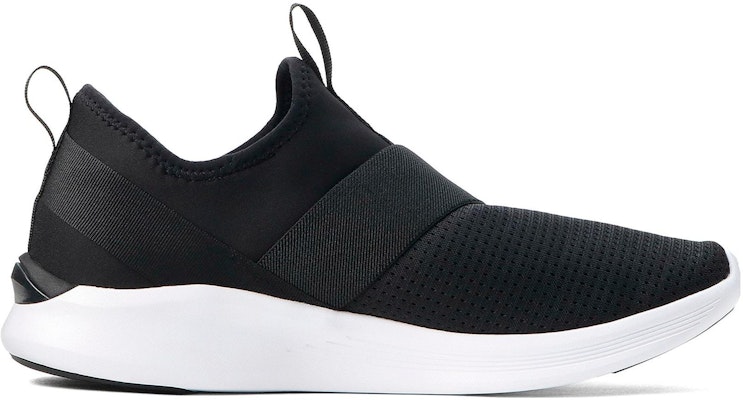 Puma LQD Cell Flash 'Hitam' 377371-01 Order Puma LQD Cell Flash 'Hitam' 377371-01