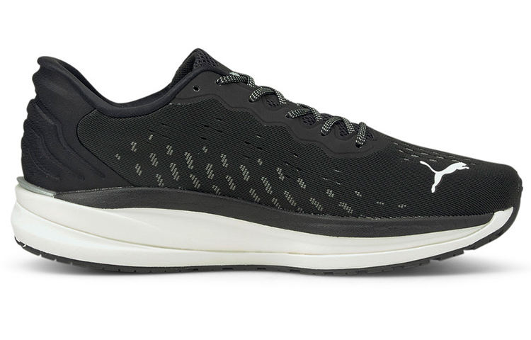 Order Puma Magnify Nitro 'Hitam Castlerock' 195170-01