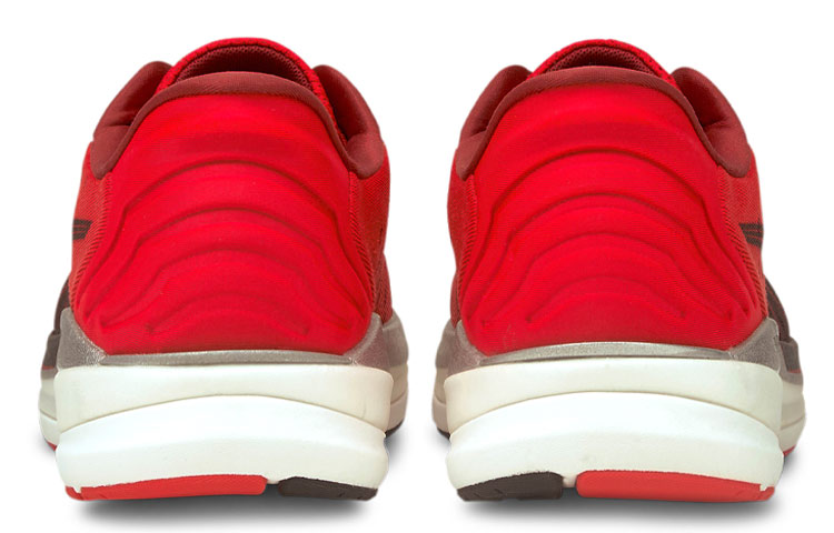 Shop Puma Magnify Nitro 'Rojo Alto Riesgo' 195170-03