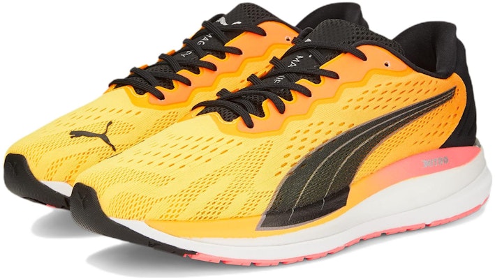 Puma Magnify NITRO Surge 低筒跑步鞋 黃黑色 Lookbook Puma Magnify NITRO Surge 低筒跑步鞋 黃黑色