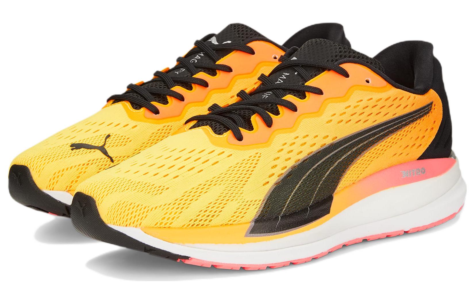 Lookbook Puma Magnify NITRO Surge ''Giallo Nero'' 376905-06