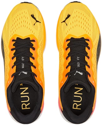 Puma Magnify NITRO Surge 低筒跑步鞋 黃黑色 Shop Puma Magnify NITRO Surge 低筒跑步鞋 黃黑色