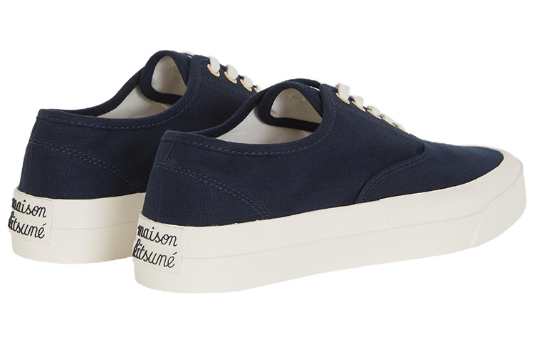 Lookbook Maison Kitsune 帆布 低帮繫帶 時尚板鞋 男女同款 海軍藍
