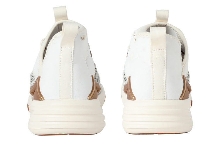 Shop Puma Mantra Fusefit Desert 'Blanco' 191576-02