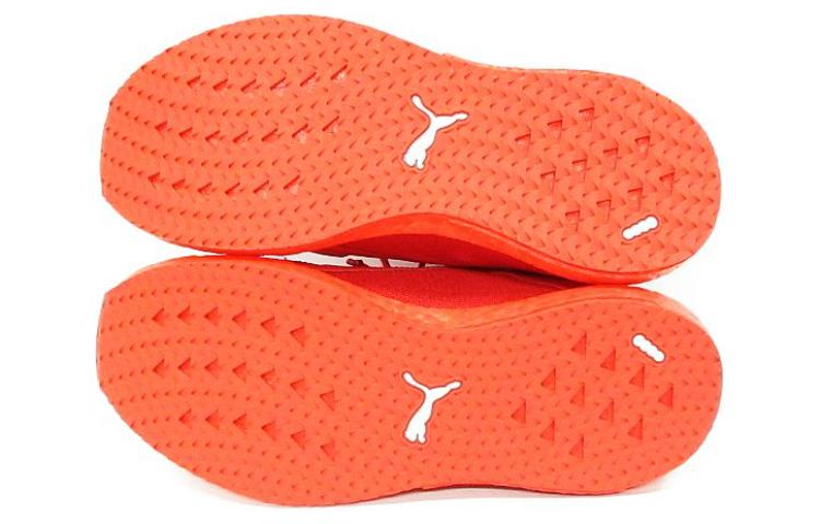 Shop Puma Mega Nrgy Neko Skim 輕便透氣 低幫運動鞋 橙色