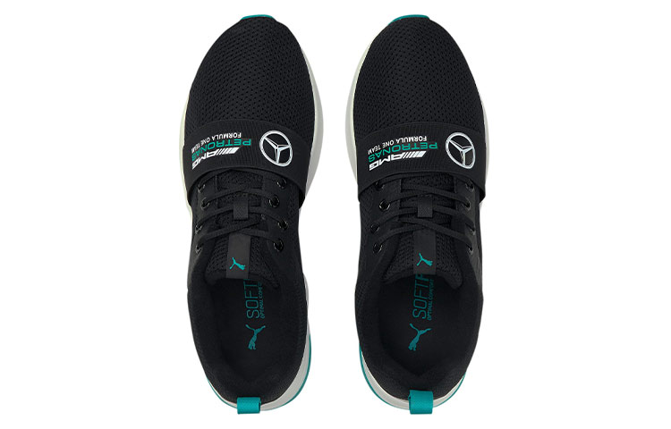 Lookbook Puma Mercedes Wired Run ''Anti-Slip Runner'' Hardloopschoenen 306787-02