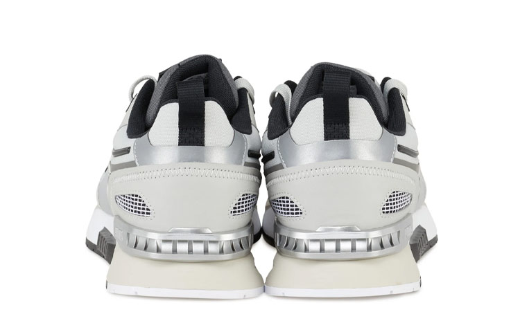 Shop Puma Mirage Tech 'Abu-abu' 381119-03