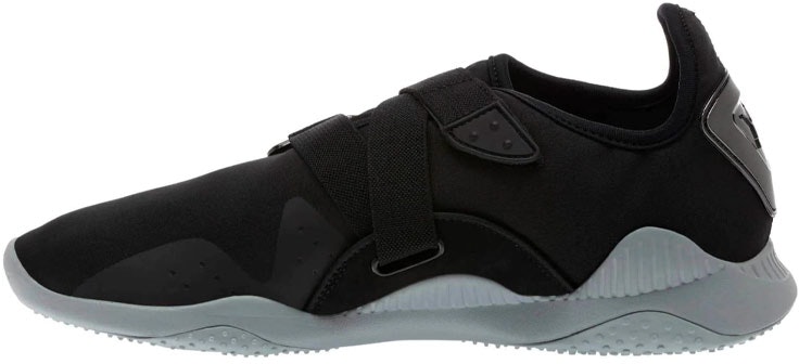 puma-mostro-black-low-top-runner-364404-01