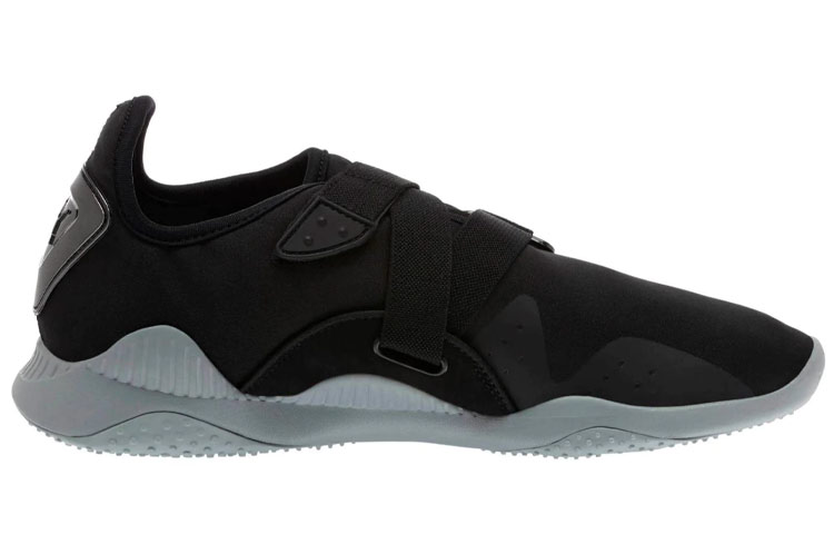 Order 彪马Mostro黑色低帮跑鞋 364404-01