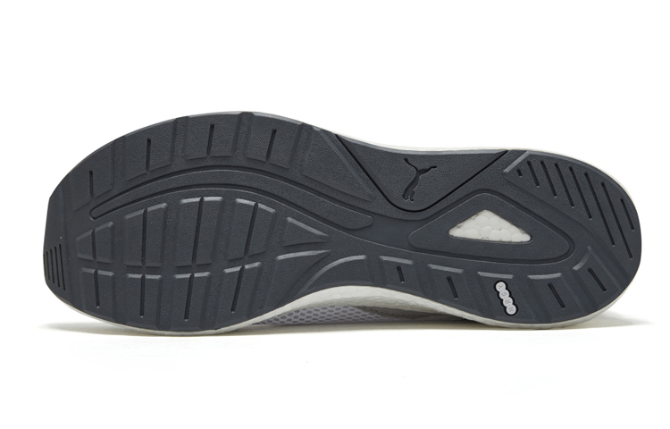 Shop Puma Nrgy Neko Skim Grau/Rot 192621-01