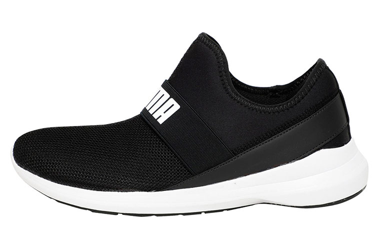 Puma Pace Slip On 'Lightweight Low-top Runner Black' 371167-01