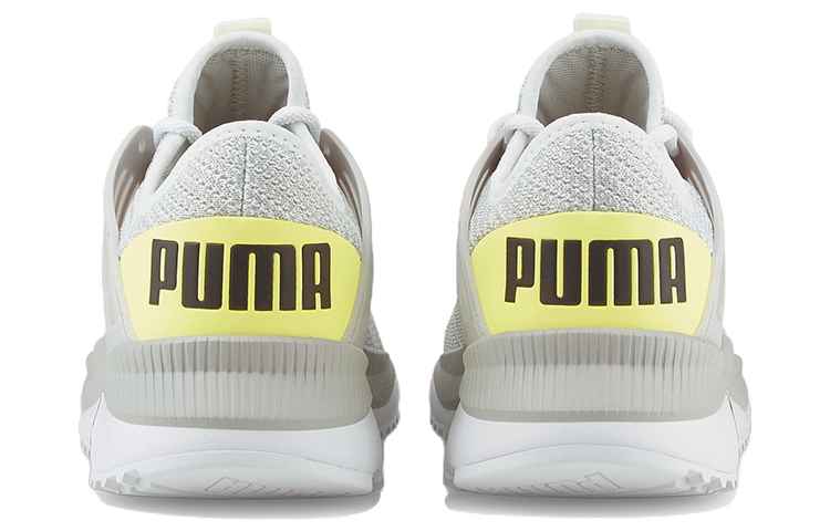 Shop PUMA Pacer Future 雙面針織 低筒 跑步鞋 男女款 灰黃色