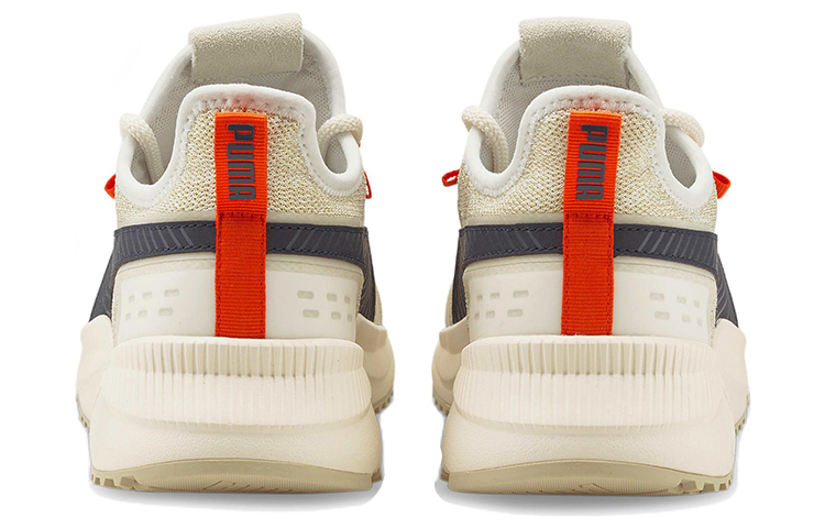 Shop 彪馬 Pacer Future Street Plus 運動防滑透氣低幫跑步鞋 男款 杏色