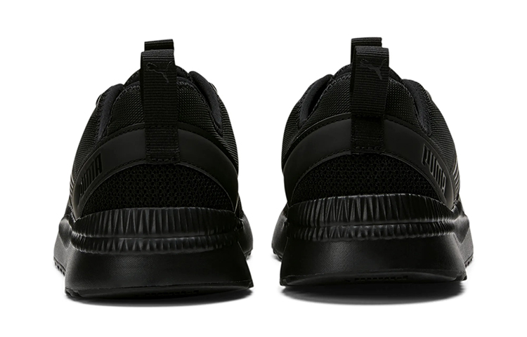 Shop Puma Pacer Next Ffwd Baskets Basses Running Noires 373113-08