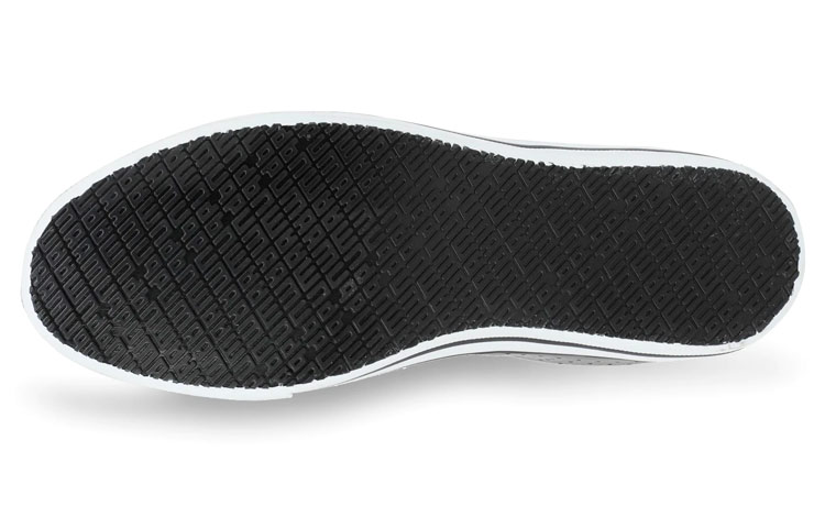 Purchase Puma Poise Perf IDP 耐磨防滑 低筒休閒板鞋 黑