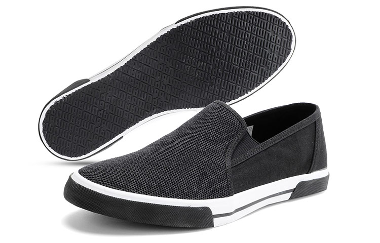Purchase Puma Procyon Slip-On IDP Laufschuhe Schwarz 371245-01