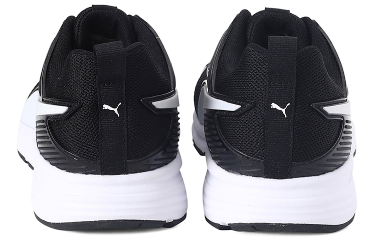 Lookbook Chaussures Puma Pure Jogger Noir/Blanc 370545-01