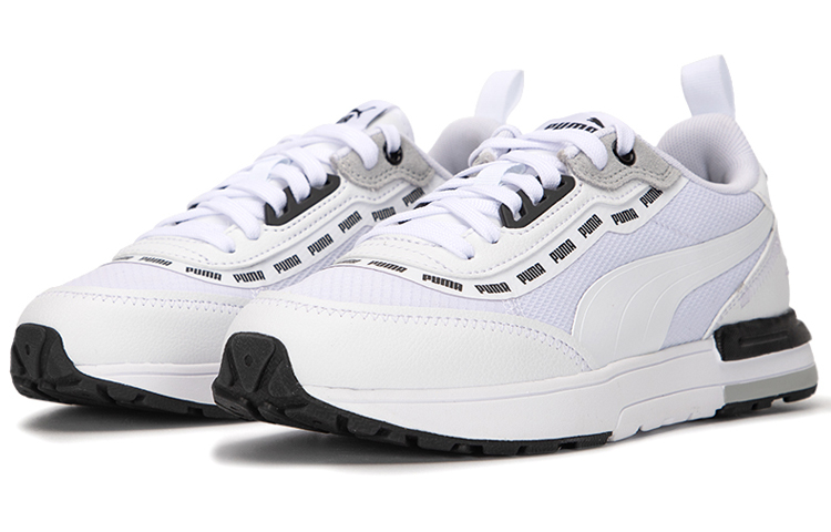 Lookbook Puma R22 ''Signature - Weiß Harbor Mist'' 383835-01