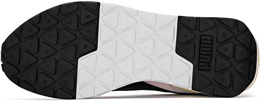 Puma R22 'Putih Hitam Kelabu Vaporous' 383462-17 Purchase Puma R22 'Putih Hitam Kelabu Vaporous' 383462-17