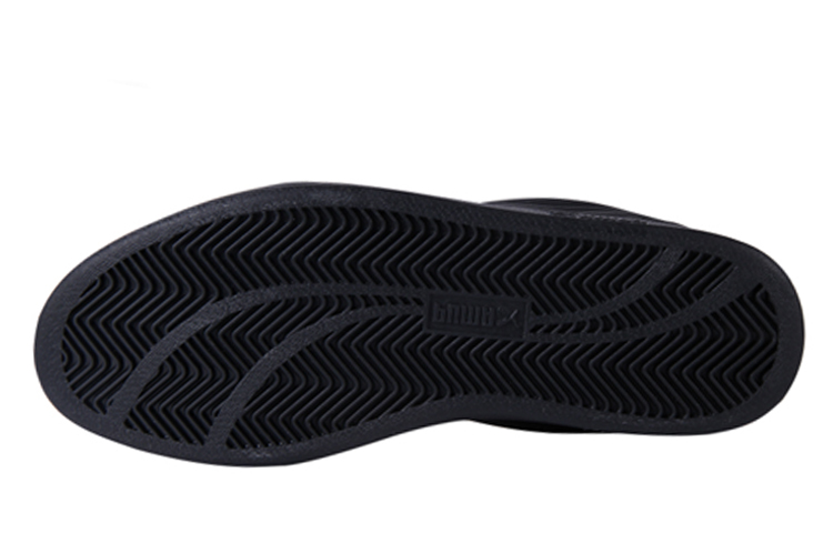 Shop 彪马R698 Trinomic低帮休闲滑板鞋黑色 358939-02