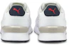 Shop Puma R78 Futr 白色運動鞋