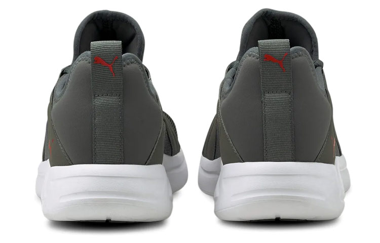 Shop PUMA 解決街頭 低筒 慢跑鞋 男款 綠