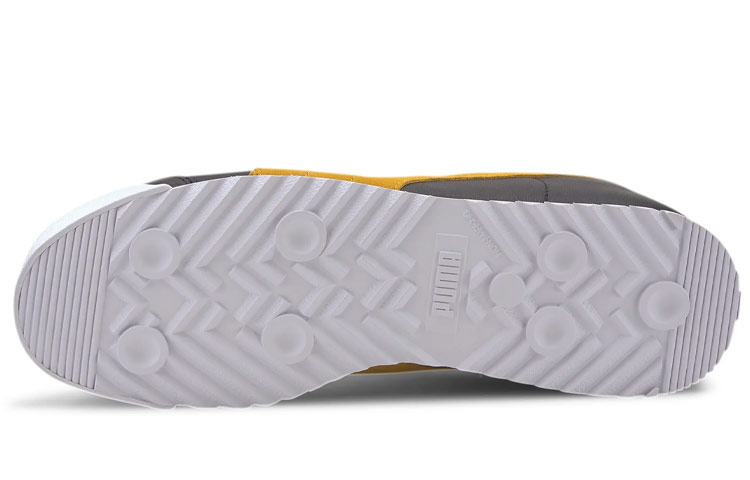 Purchase Puma Roma Classique Chaussures de Running Noir/Jaune 371615-01