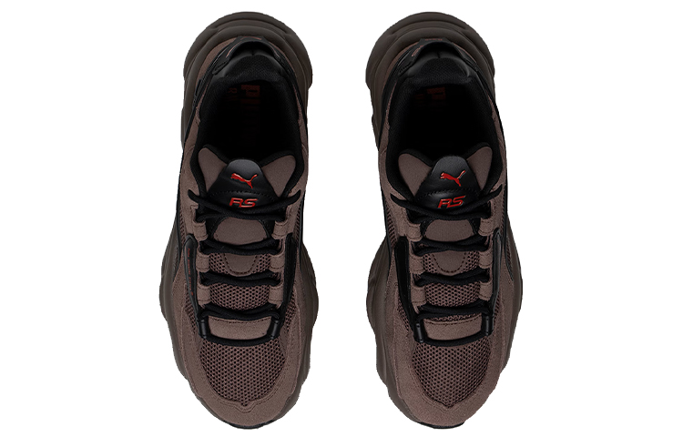 Shop PUMA Rs-Connect Choc 低筒 運動休閒鞋 男女同款 黑色