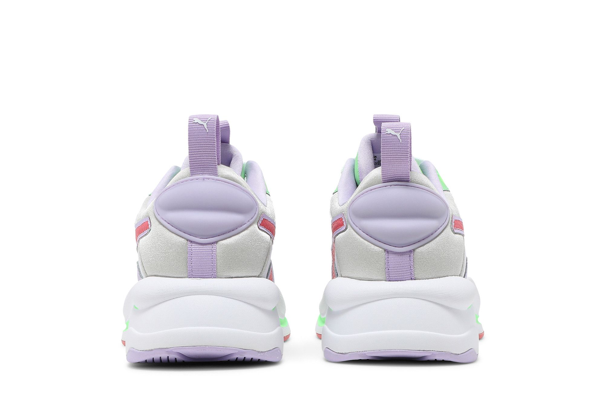 Details for Puma RS-Curve ''Journée Internationale des Femmes'' 382282-01