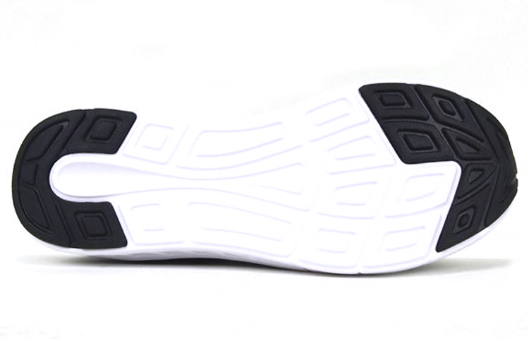 Shop Puma 運動跑鞋 減震防滑低筒 黑黃色