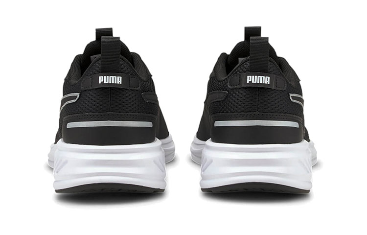 Shop Puma Scorch Runner 'Hitam Putih' 194459-01
