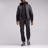 Shop PUMA 季節混合Primaloft跑步外套 灰黑拼接設計. 524110-01