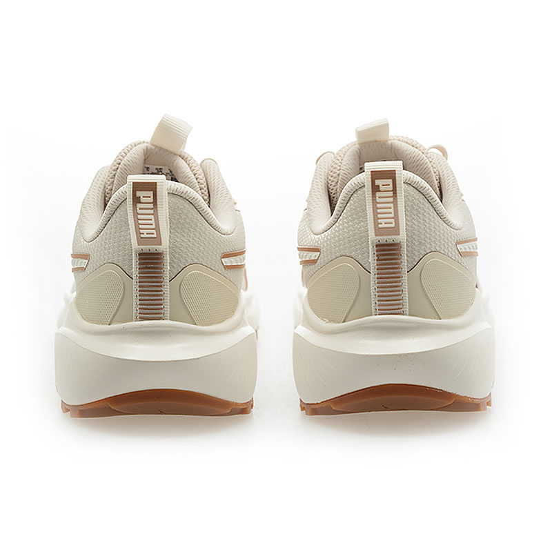 Lookbook 푸마 스카이로켓 라이트 트레일 러닝화 31078116