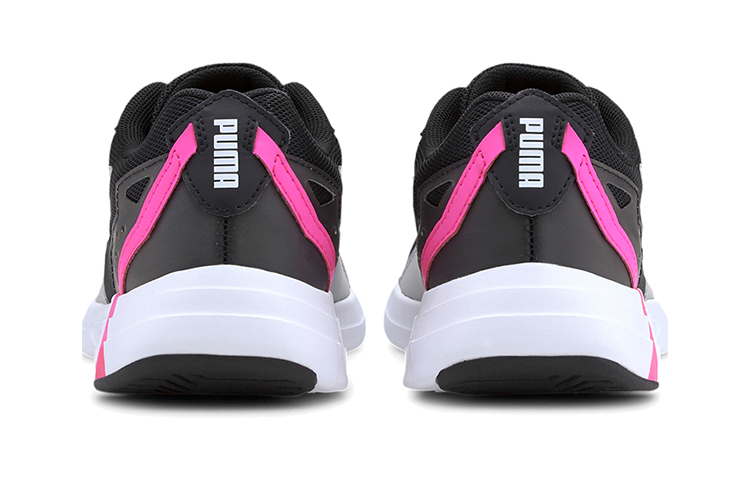Shop Puma Space Runner '黑色閃耀粉紅色' 193723-07