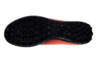 Shop Scarpe Puma Spirit II TT Rosse 105523-02