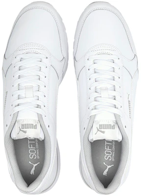 プーマ ST Runner v2 ホワイト 365277-16 Lookbook プーマ ST Runner v2 ホワイト 365277-16