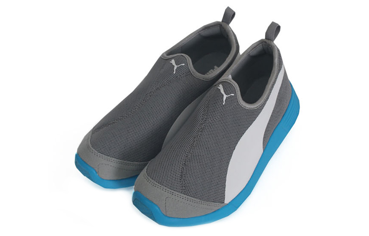 Lookbook Puma St Trainer Evo Sepatu Lari Abu/Biru 360482-03