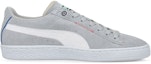 Order Puma Suede 'Displaced - Harbor Mist' dalam warna Kelabu Harbor Mist. 382875-03