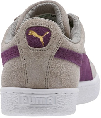 PUMA 絨面經典低筒板鞋 男女通用 灰紫色 Shop PUMA 絨面經典低筒板鞋 男女通用 灰紫色