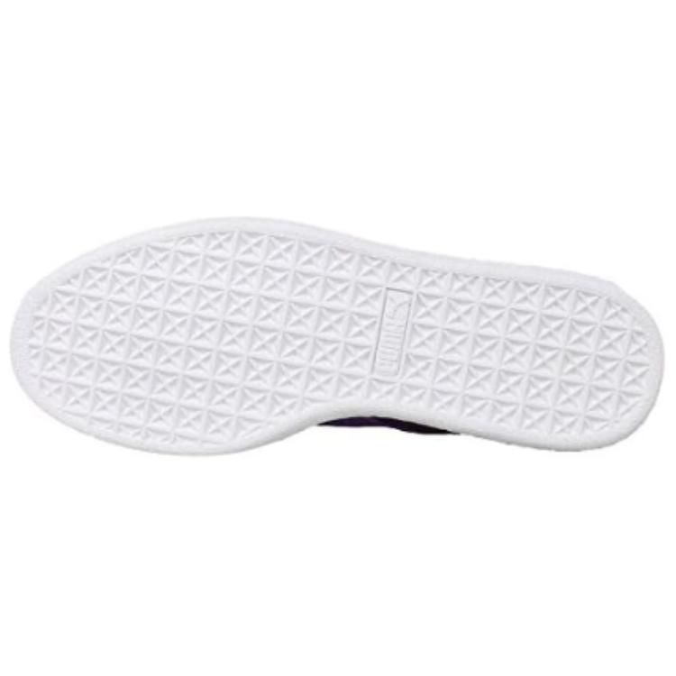 Shop Puma Suede Classic 'Ungu' 352634-79