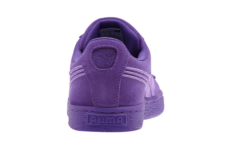 Shop Puma Suede Classic Lencana 'Ungu Elektrik' 362594-07