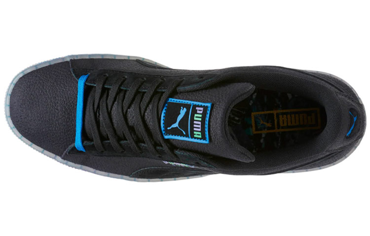 Shop プーマ スウェード クラシック V2 (AOP) 367565-01