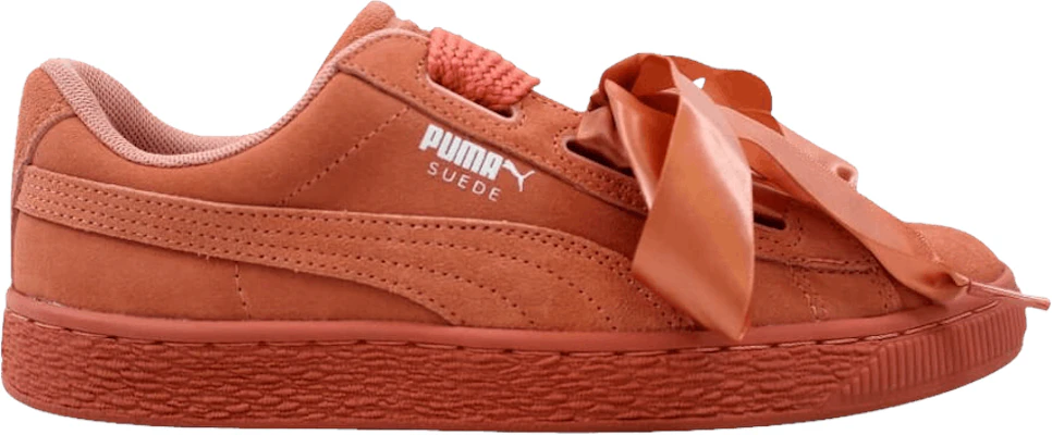 Puma suede 2025 heart flower