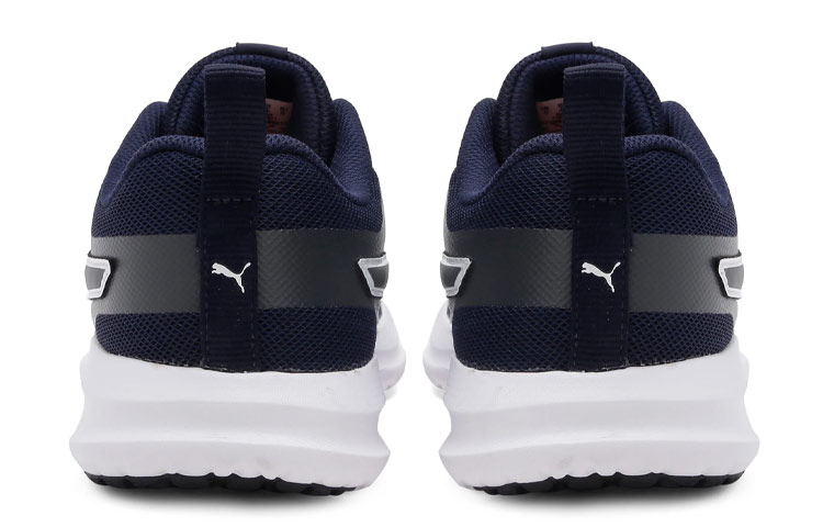 Shop 彪马 Swift IDP 蓝白运动鞋 373098-01