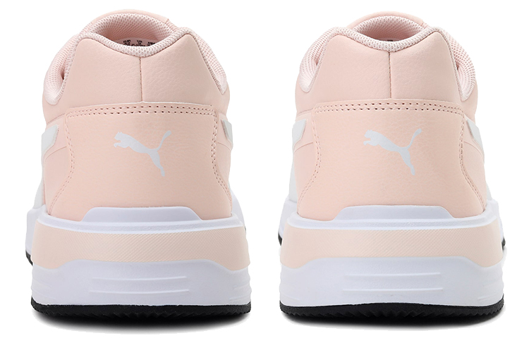 Shop Chaussures de Running Puma Taper Blanc/Rose pour Femme 374128-07