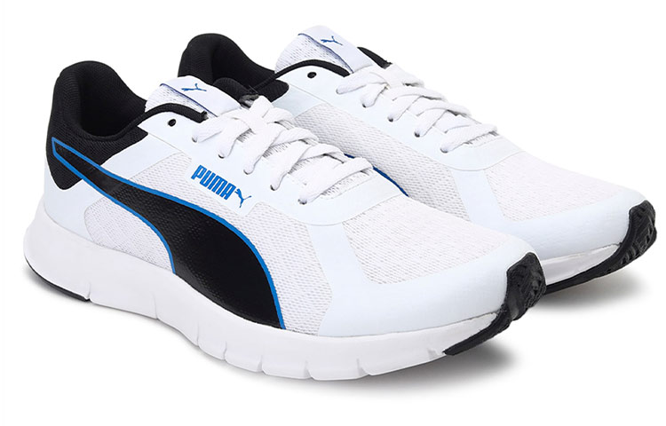 Lookbook Puma Trackracer 2.0 'Putih Hitam Biru' 373012-05