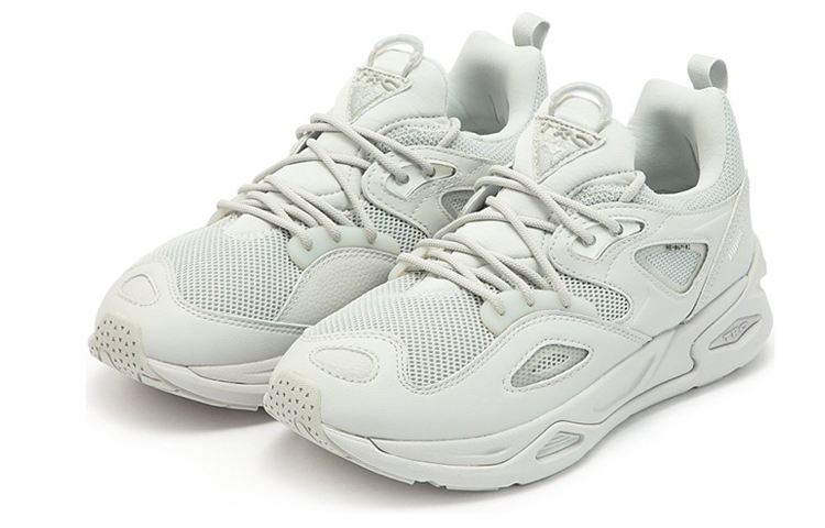 Lookbook Puma TRC Blaze Triple 'Harbor Mist' Sepatu Sneakers Putih Abu bertema Pantai 384959-04