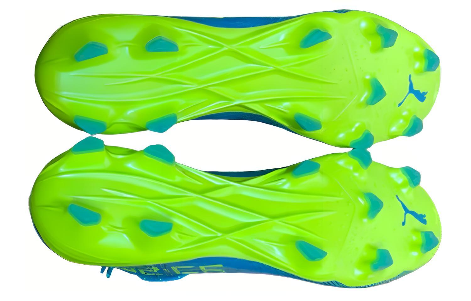 Shop 彪馬 Ultra 1.4 運動人造草坪耐磨足球鞋 男女同款 藍色