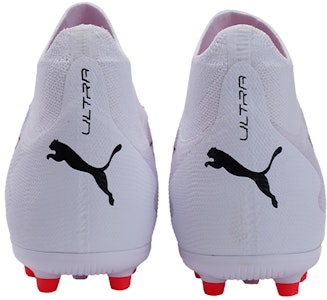 Puma Ultra Pro MG 'Putih Hitam Anggrek Api' 107508-01 Shop Puma Ultra Pro MG 'Putih Hitam Anggrek Api' 107508-01