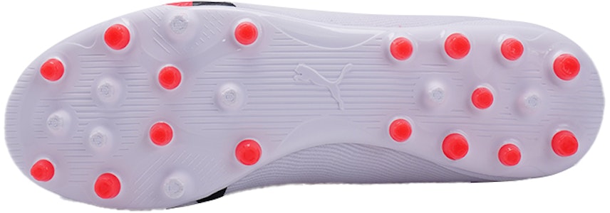 Puma Ultra Pro MG 'Putih Hitam Anggrek Api' 107508-01 Purchase Puma Ultra Pro MG 'Putih Hitam Anggrek Api' 107508-01